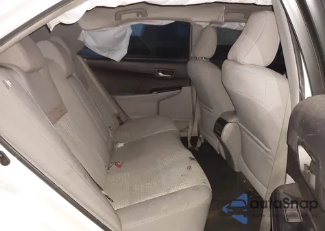 2014 Toyota Camry Le z USA, uszkodzony, nr VIN 4T1BF1FK2EU405682